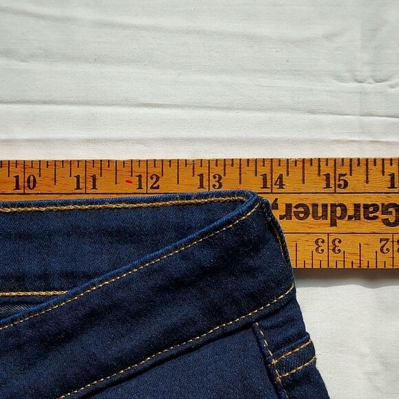LEVI'S Women's 815 Curvy Bootcut Mid Rise‎ Dark Wash Denim Blue Jeans 29 32 - Picture 6 of 12
